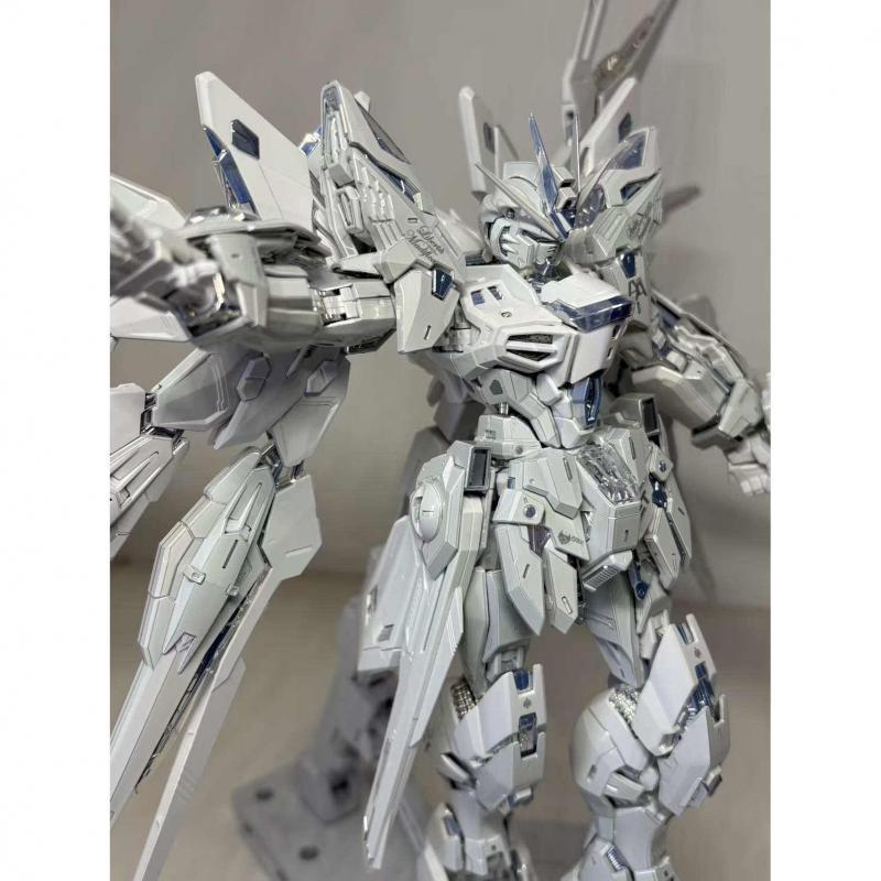 ChangLong MGEX 1/100 Strike Freedom Gundam (Twilight White) Plated Color Wings