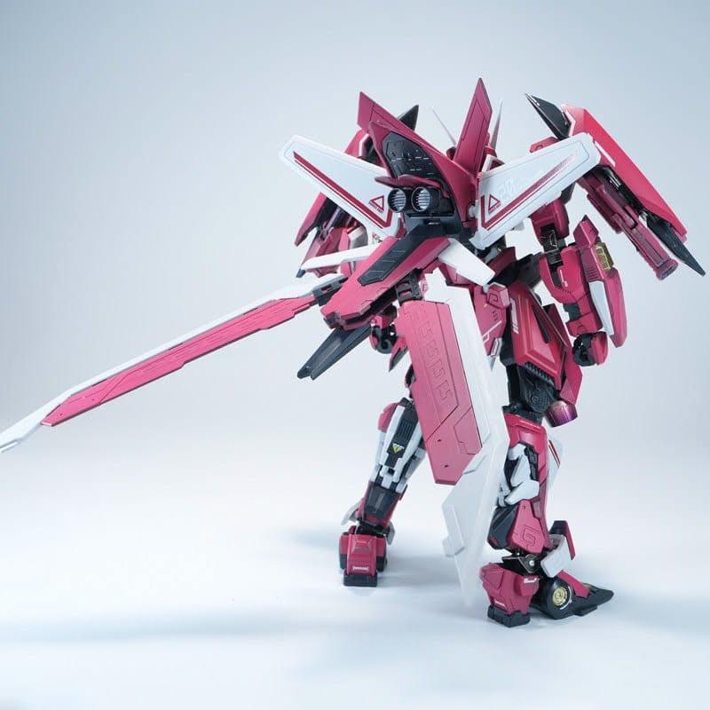 Xi Wan She Studio Dragon Soul Fighter Series J-20 Cang Wei (Crimson Gold) [Red Pre-Painted Edition] Model Kit
