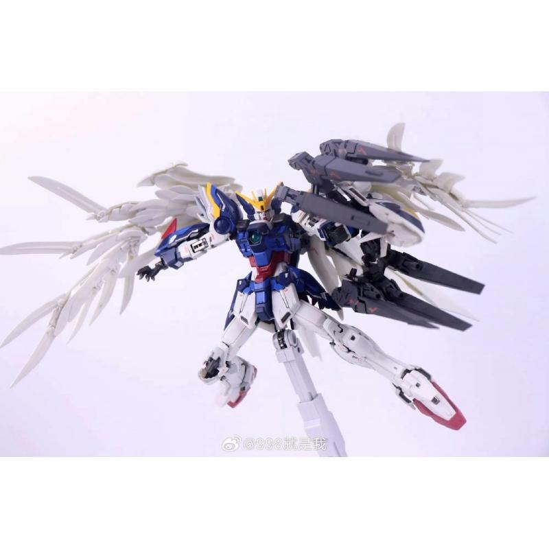 Daban 8840 Wing Gundam Zero EW model kit with Alloy Metal Inner frame
