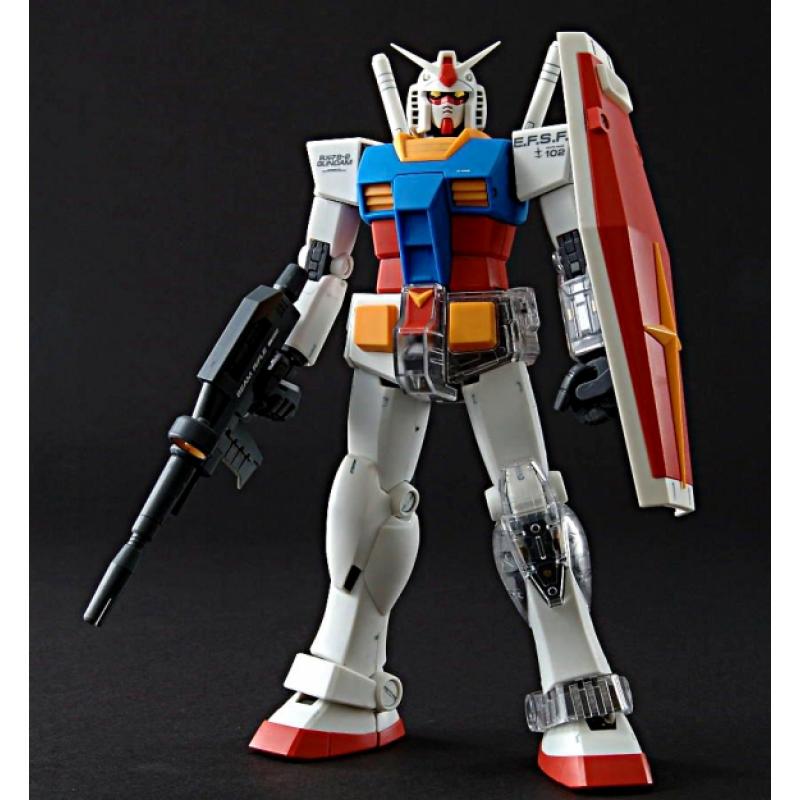 MG 1/100 RX-78-2 Gundam (w/clear parts)