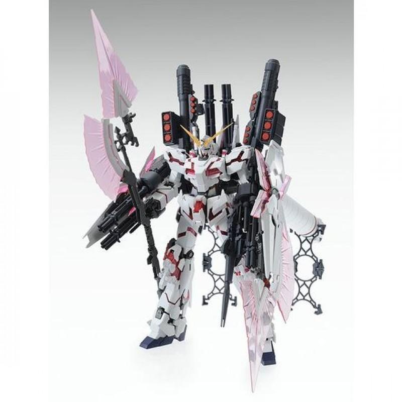 P-Bandai Exclusive: MG 1/100 Full Armor Unicorn Gundam (Red Psycho Frame Ver)