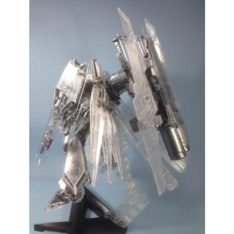 MG 1/100 Hi-Nu Gundam Ver.Ka HWS (EXPO Clear Edition)