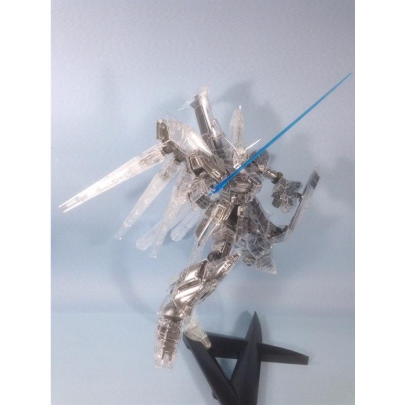 MG 1/100 Hi-Nu Gundam Ver.Ka HWS (EXPO Clear Edition)