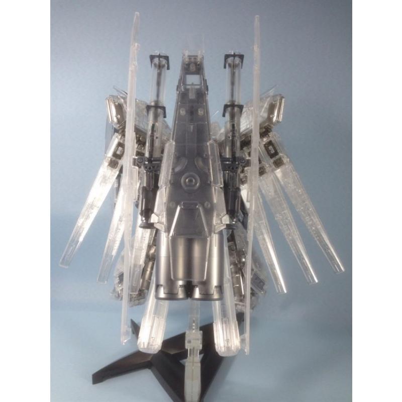 MG 1/100 Hi-Nu Gundam Ver.Ka HWS (EXPO Clear Edition)