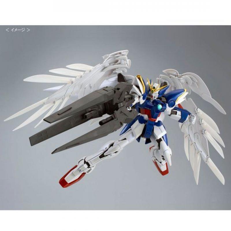 P-Bandai: MG 1/100 Wing Gundam Zero Custom EW + Drei Zwerg [Special Coating]
