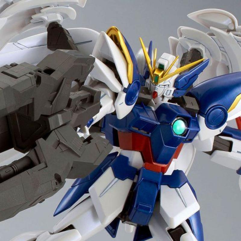 P-Bandai: MG 1/100 Wing Gundam Zero Custom EW + Drei Zwerg [Special Coating]