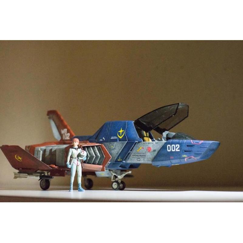 1/35 E.F.S.F. Multipurpose Light Fighter FF-X7 Core Fighter