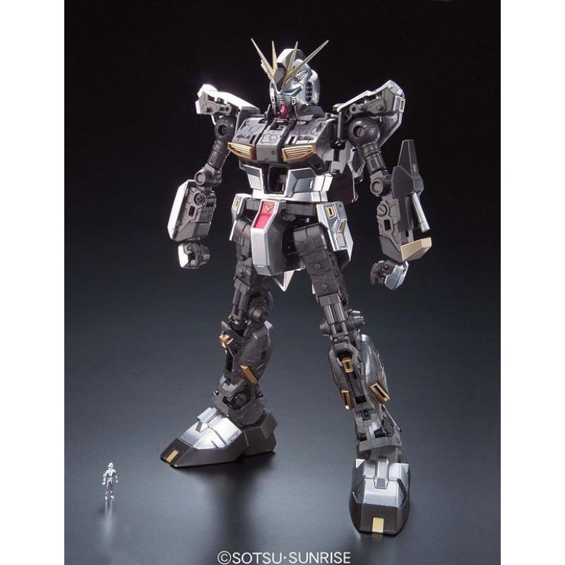 MG 1/100 RX-93 Nu Gundam (Metallic Coating Version)