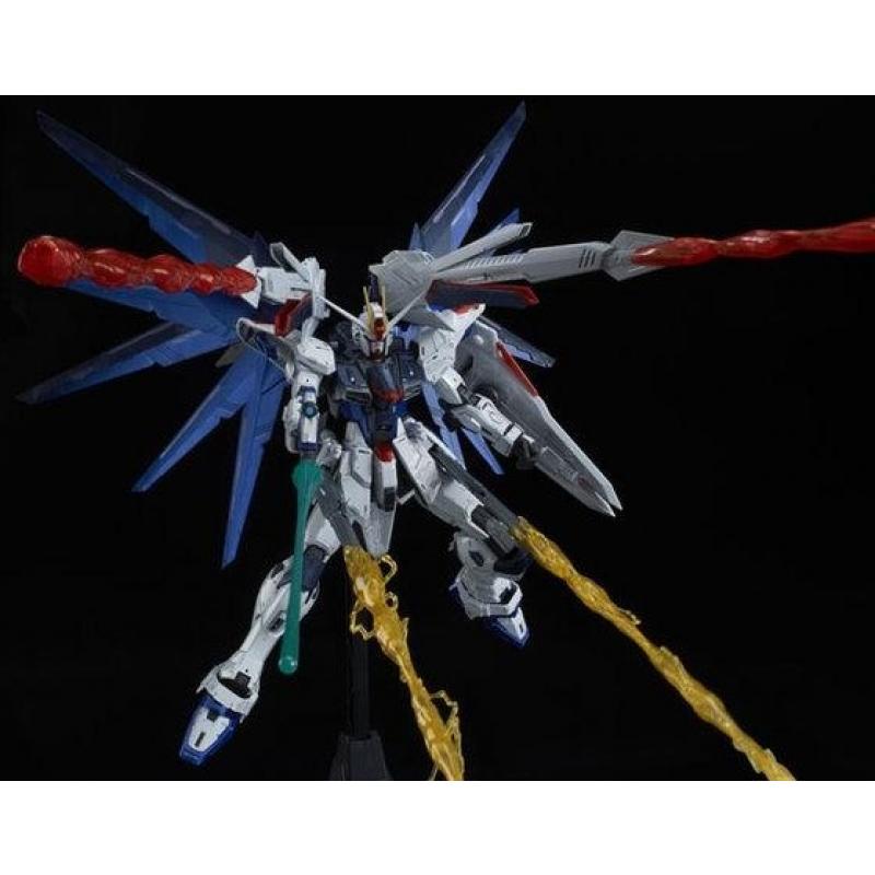 P-Bandai : MG 1/100 Freedom Gundam Ver.2.0 Full Burst Mode Special Coating Ver.