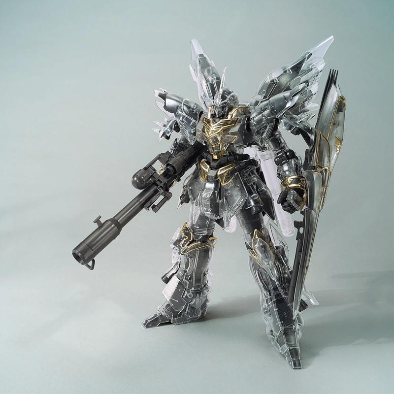BANDAI MG 1/100 THE GUNDAM BASE LIMITED SINANJU (MECHANICAL CLEAR)