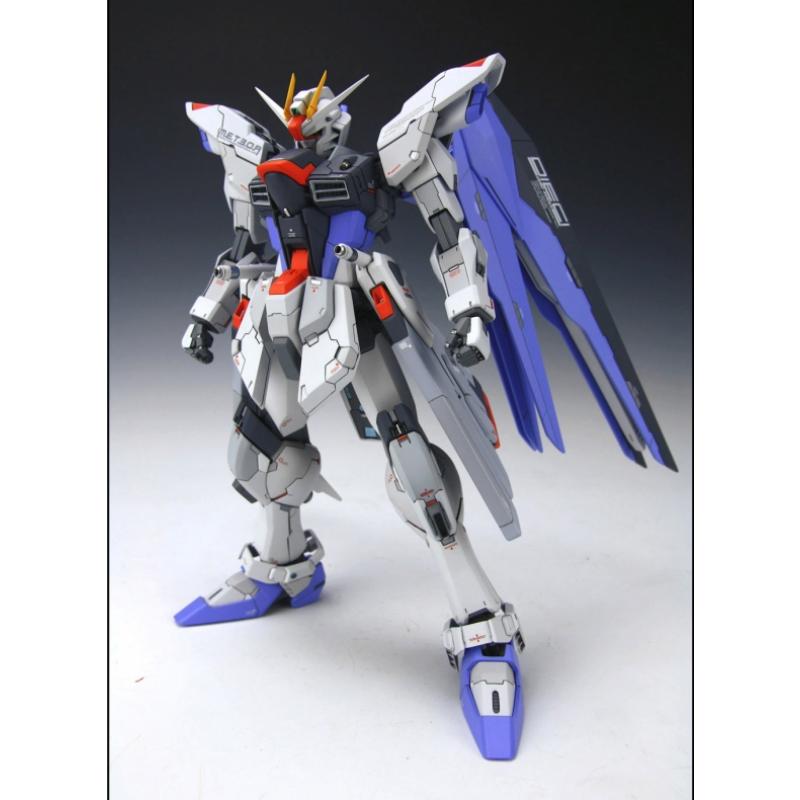 MG 1/100 ZGMF-X10A Freedom Gundam