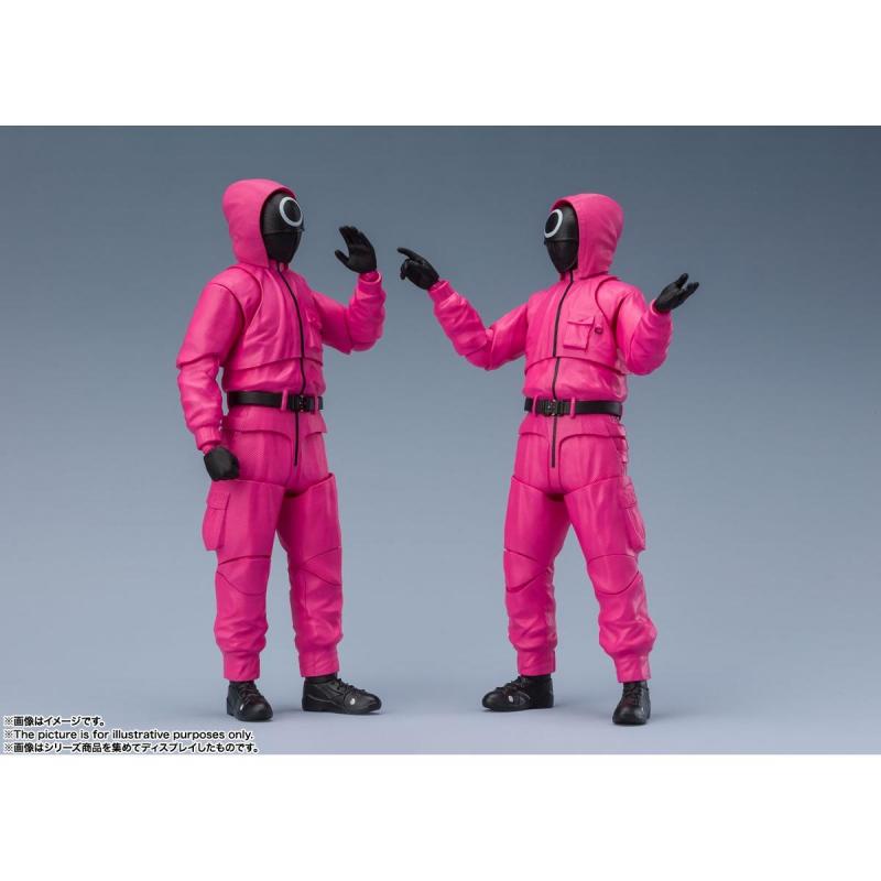 S.H.Figuarts Masked Worker / Masked Manager (Squid Game)
