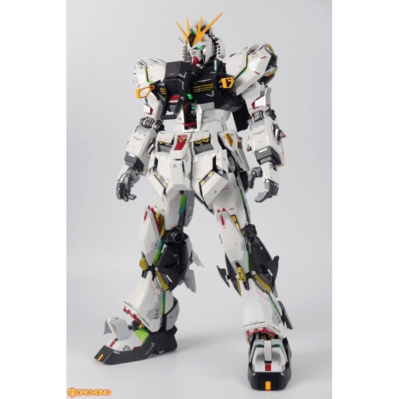 Daban Metal Structure Nu Gundam 1/60 Model Kit (with 6 Fin Funnels)