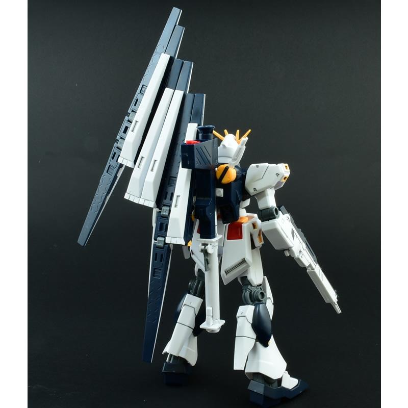 Entry Grade 1/144 Nu Gundam with Fin Funnels Effect Set and Beam Rifle