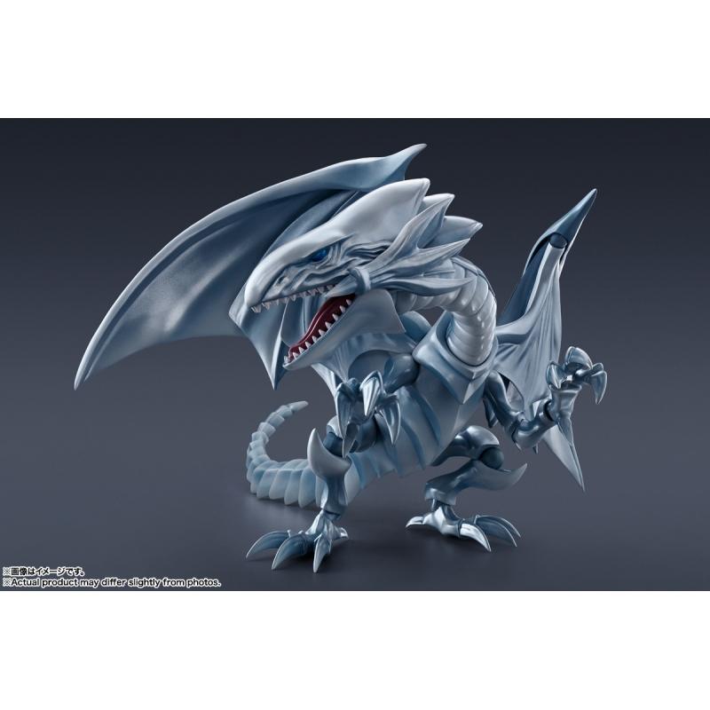 S.H.MonsterArts Blue Eyes White Dragon