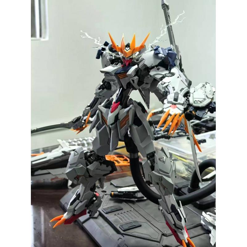 Wolf Technology MG 1/100 Wolf King Barbatos Lupus Rex with Metal Inner Frame