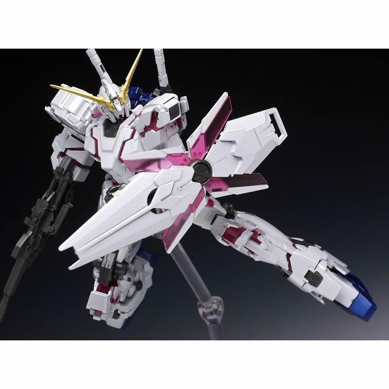 HGUC 1/144 RX-0 Unicorn Gundam Destroy Mode (Titanium Finish)