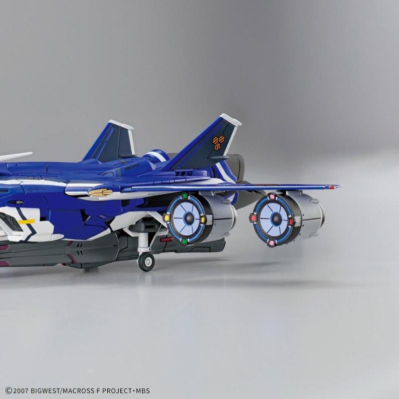 HG 1/100 VF-25G Messiah Valkyrie Michael Custom Deluxe Set