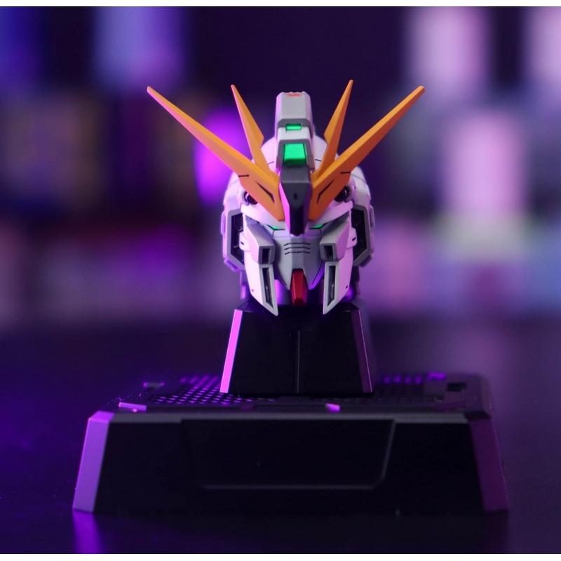 Zero Plan 1/100 GK Modified Pre-Painted Gundam heads (Destiny (with Spec II) + Strike Freedom + Strike + Nu Gundam)