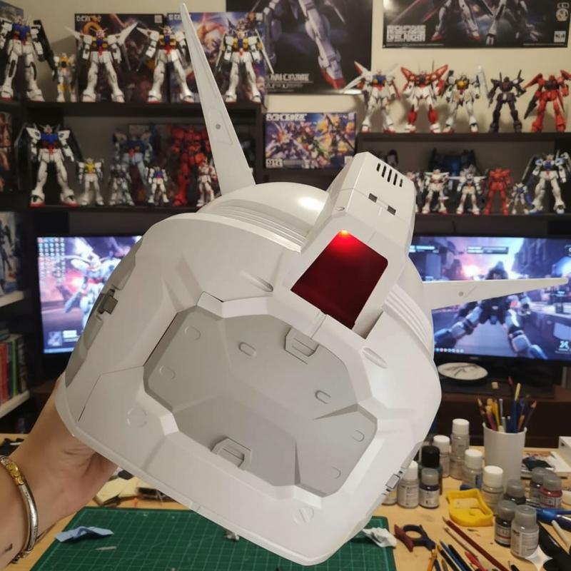 [FU BAN] BN Head Collection RX-78-2 Gundam Head Display / Wearable Helmet with LED Light