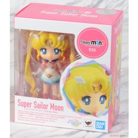 [Tamashii Nations] Figuarts Mini Super Sailor Moon (Eternal Edition)