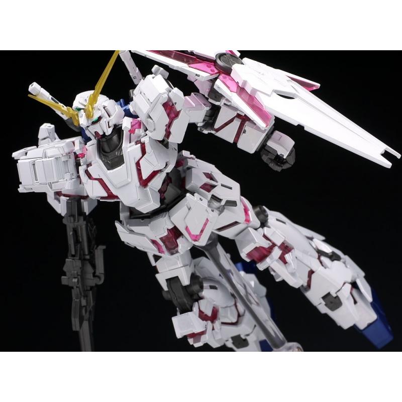 HGUC 1/144 RX-0 Unicorn Gundam Destroy Mode (Titanium Finish 