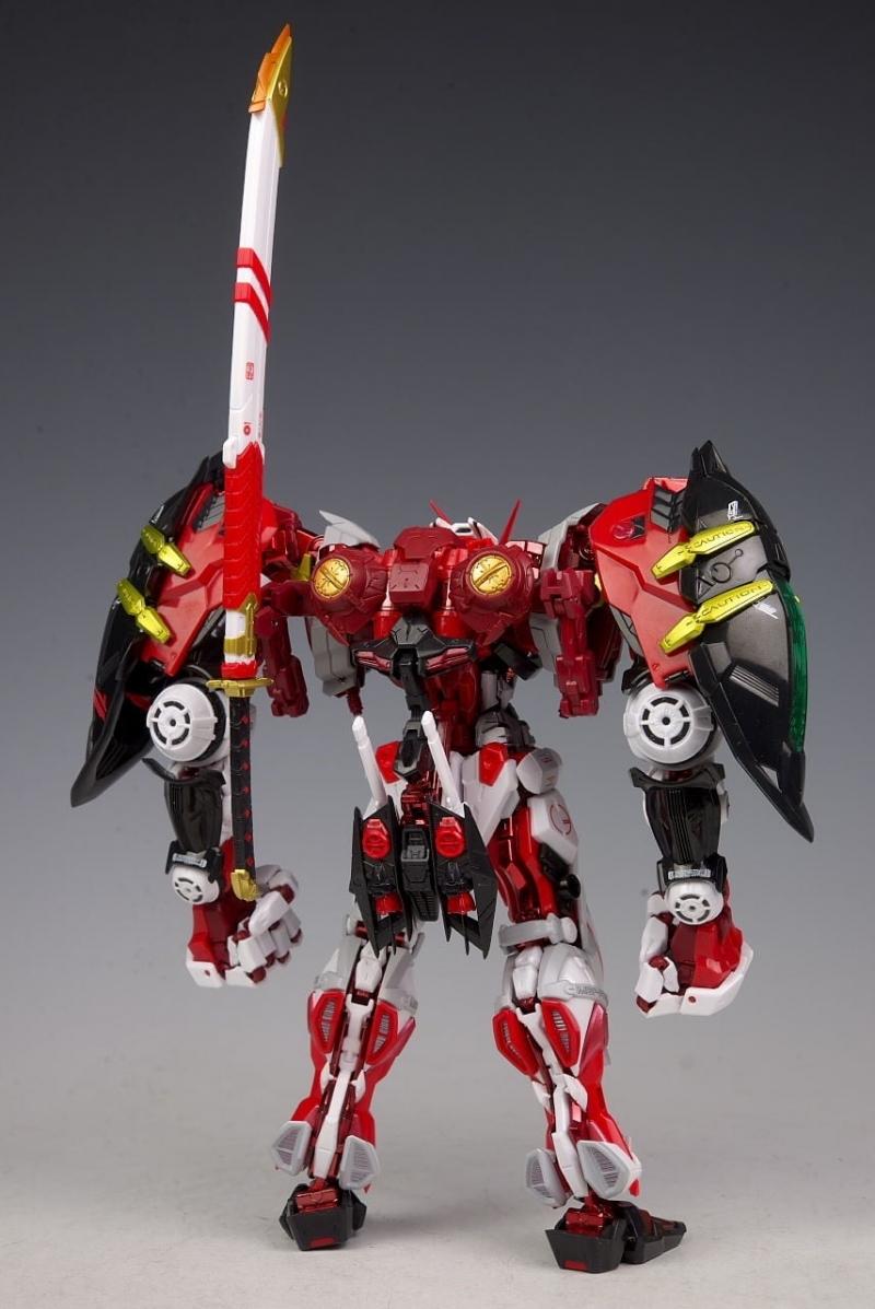 DABAN 8814 MG 1/100 Powered Gundam Astray Red Frame & 150 Gerbera