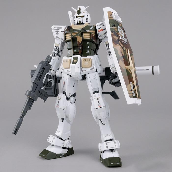 DABAN 6628 MG 1/100 RX-78-2 Ver 3.0 AAPE Camouflage Ver. | Bandai